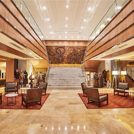 Patra Semarang Hotel & Convention Экстерьер фото