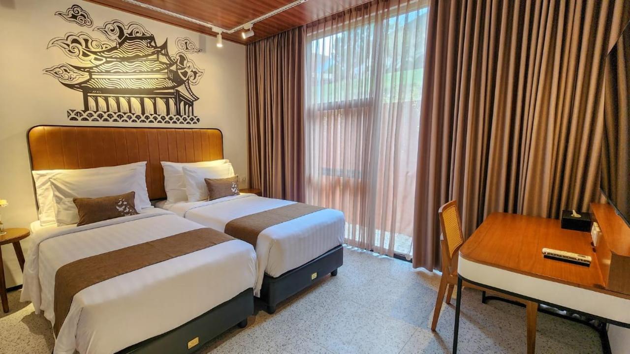 Patra Semarang Hotel & Convention Экстерьер фото