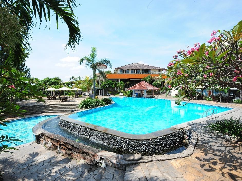 Patra Semarang Hotel & Convention Экстерьер фото