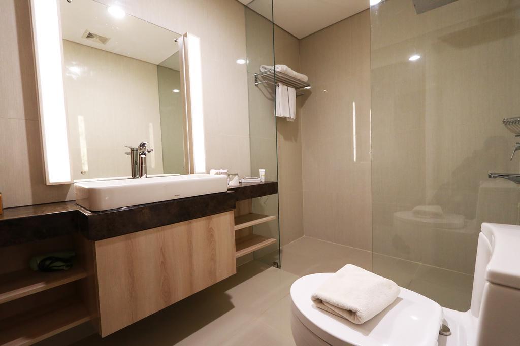 Patra Semarang Hotel & Convention Экстерьер фото