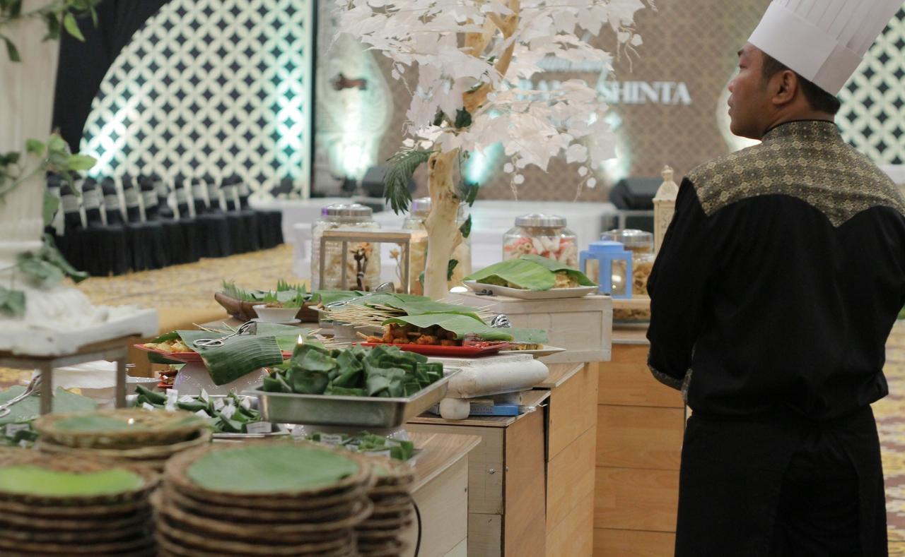 Patra Semarang Hotel & Convention Экстерьер фото